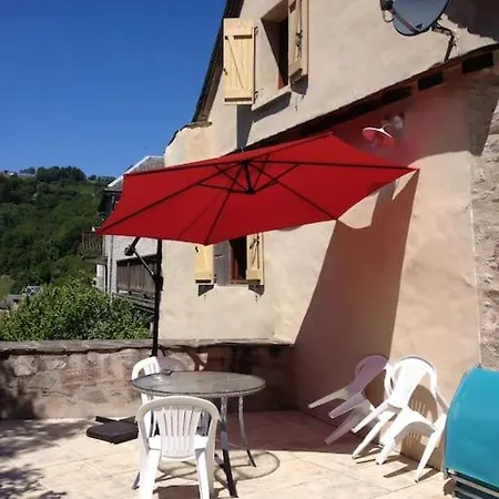 Maison En Pierre En L'aubrac Feriehus *