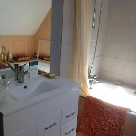 Maison En Pierre En L'aubrac *