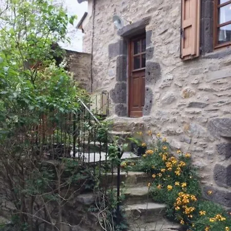 Maison En Pierre En L'aubrac Saint-Chély-dʼAubrac